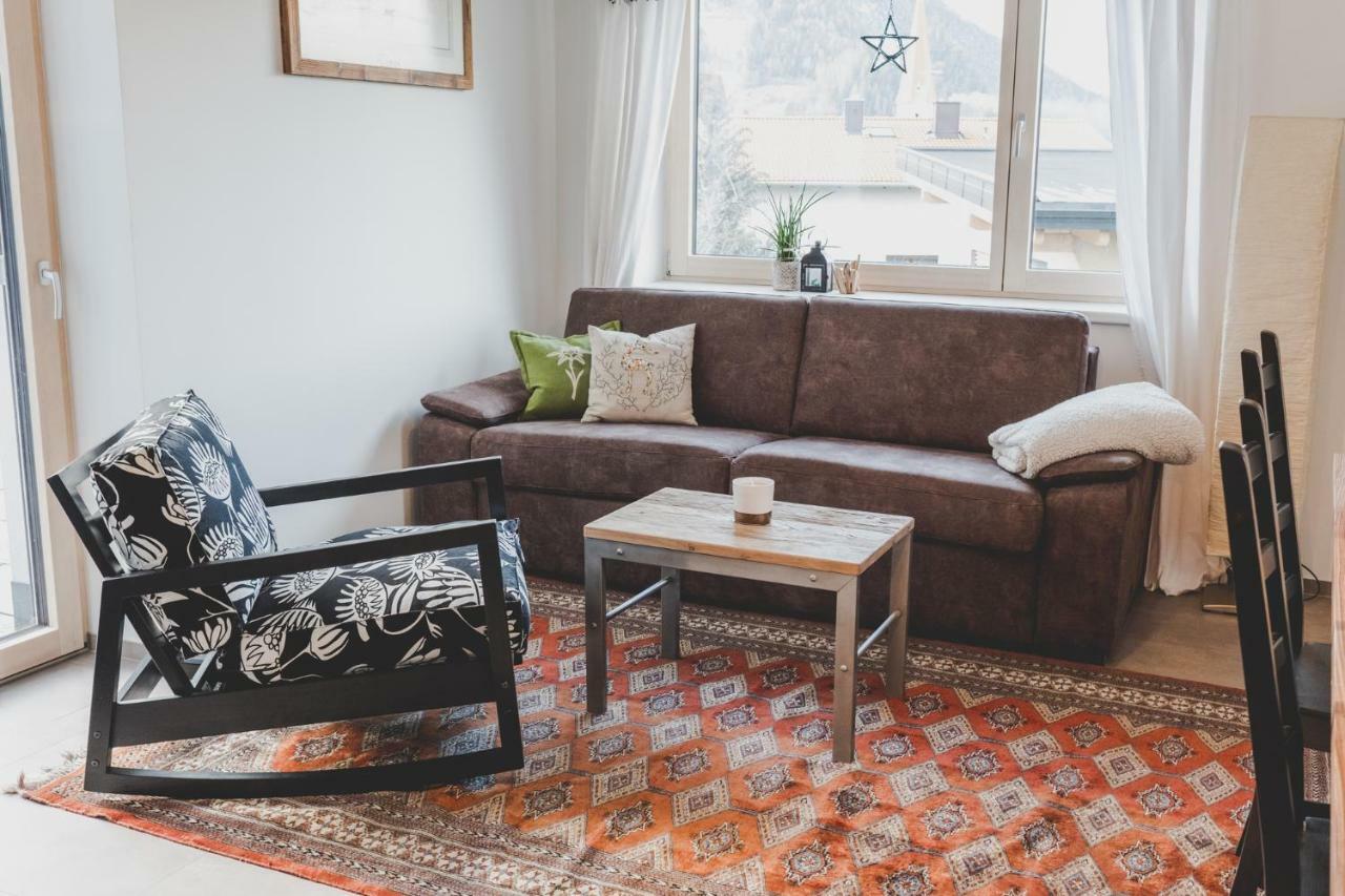 Wald Apartment *